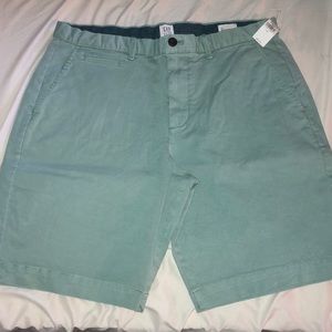 mens GAP green club shorts size 34